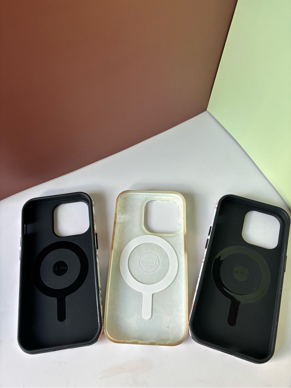 CASELY Christmas, Outside the Lines, Bronco MAG SAFE Compatible, iPhone 15 - Picture 2 of 2